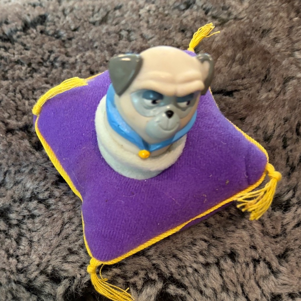 1996 Percy the Pug Pocahontas Finger Puppet Figure BK Meal Toy Disney Vintage